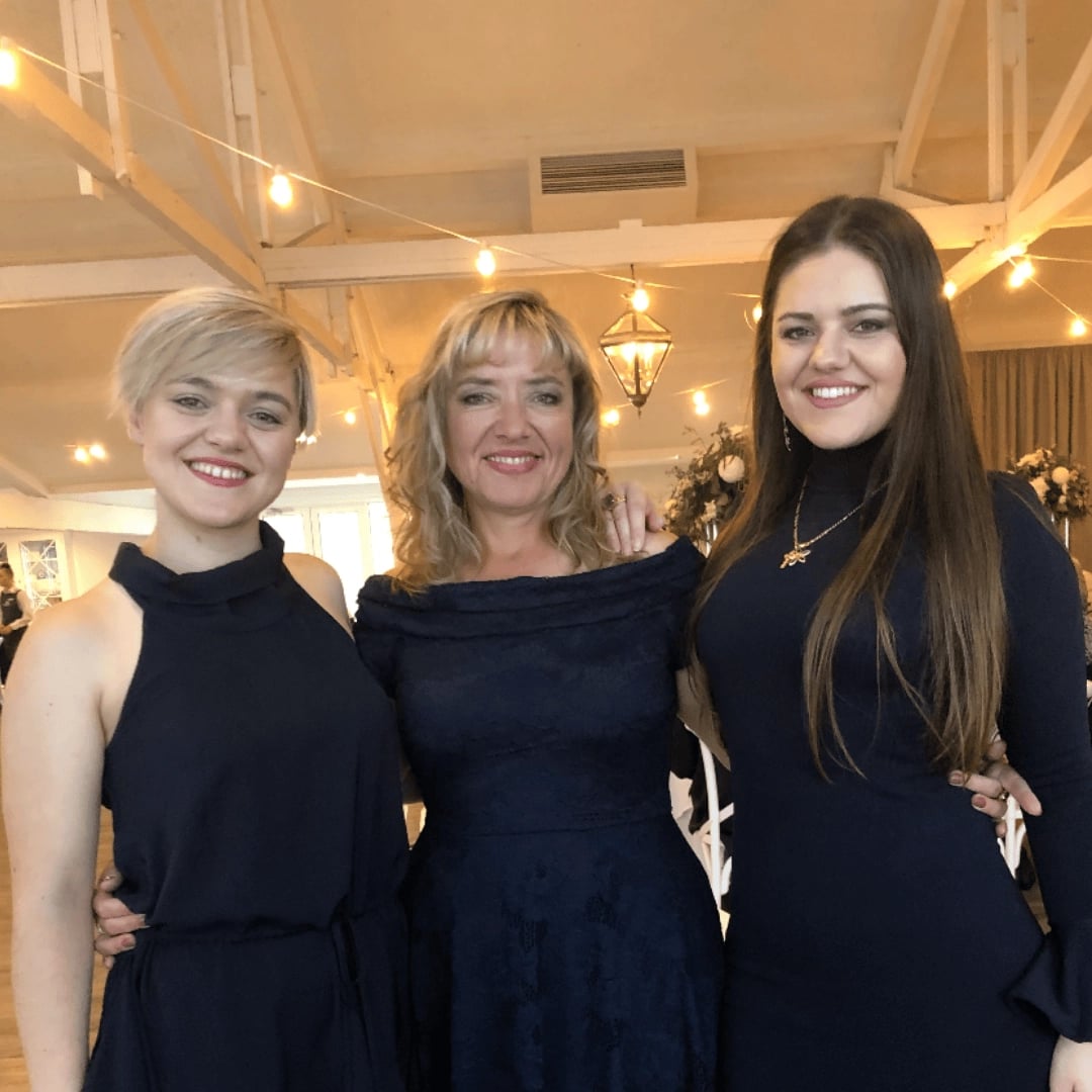 lily_and_rose_dragocevic_mothersday_feature